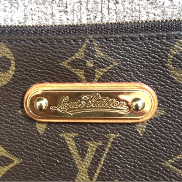 Louis Vuitton Eva Clutch - Picture 3 of 8